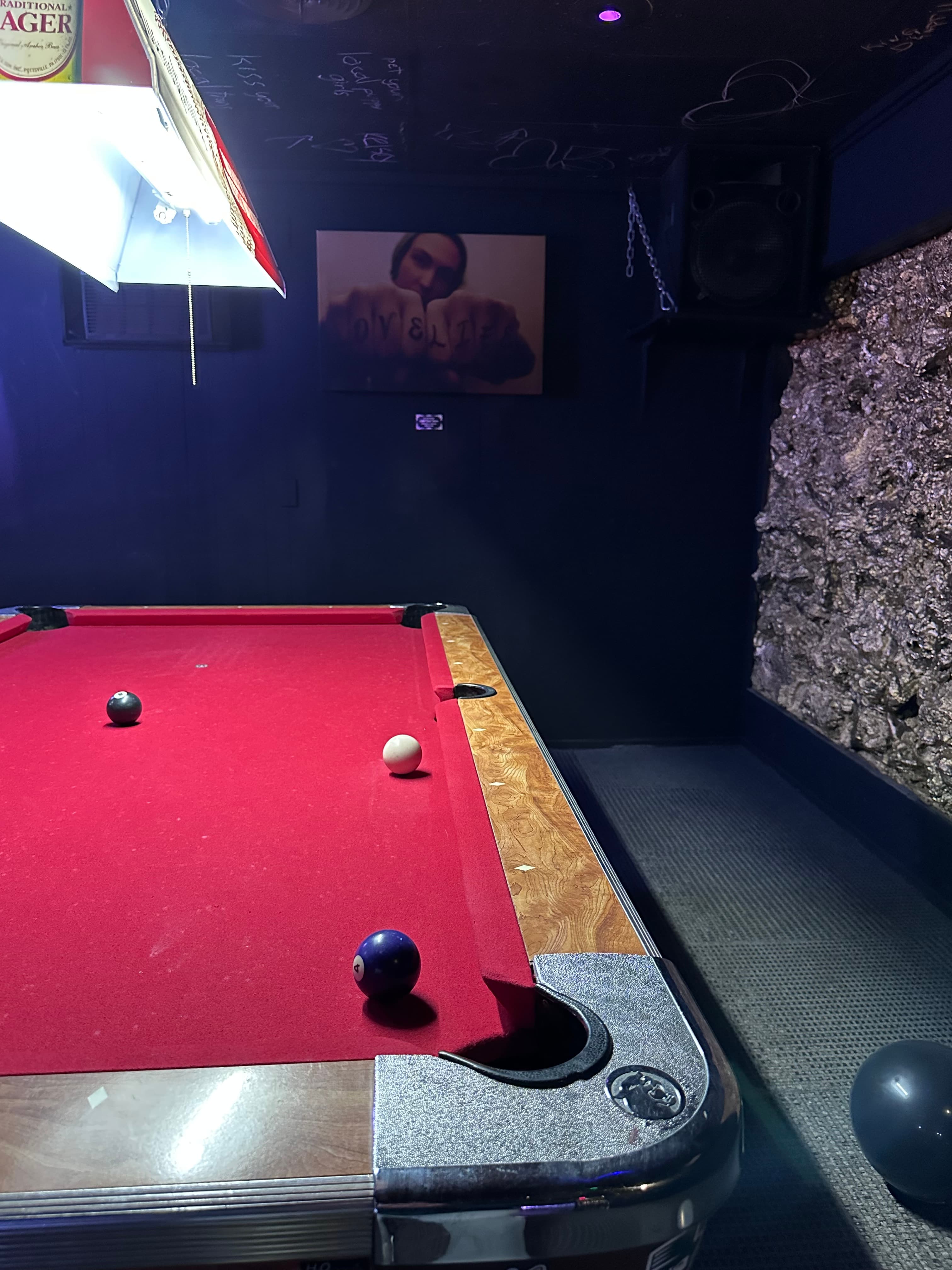 Free Pool Every Sunday !